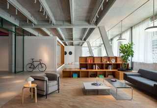 山水注塑机械飞回收